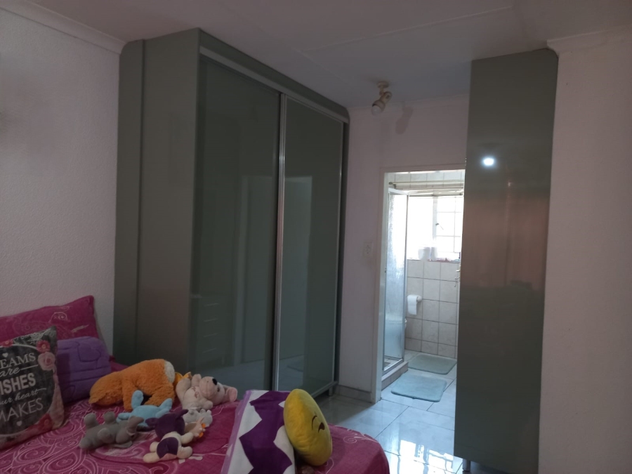 3 Bedroom Property for Sale in Safari Gardens North West